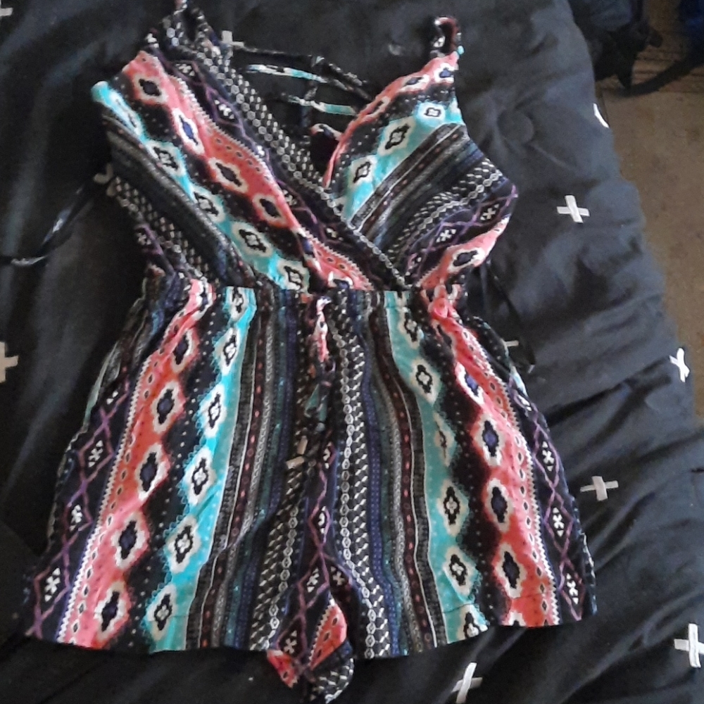 Beautiful romper have in 2 sizes